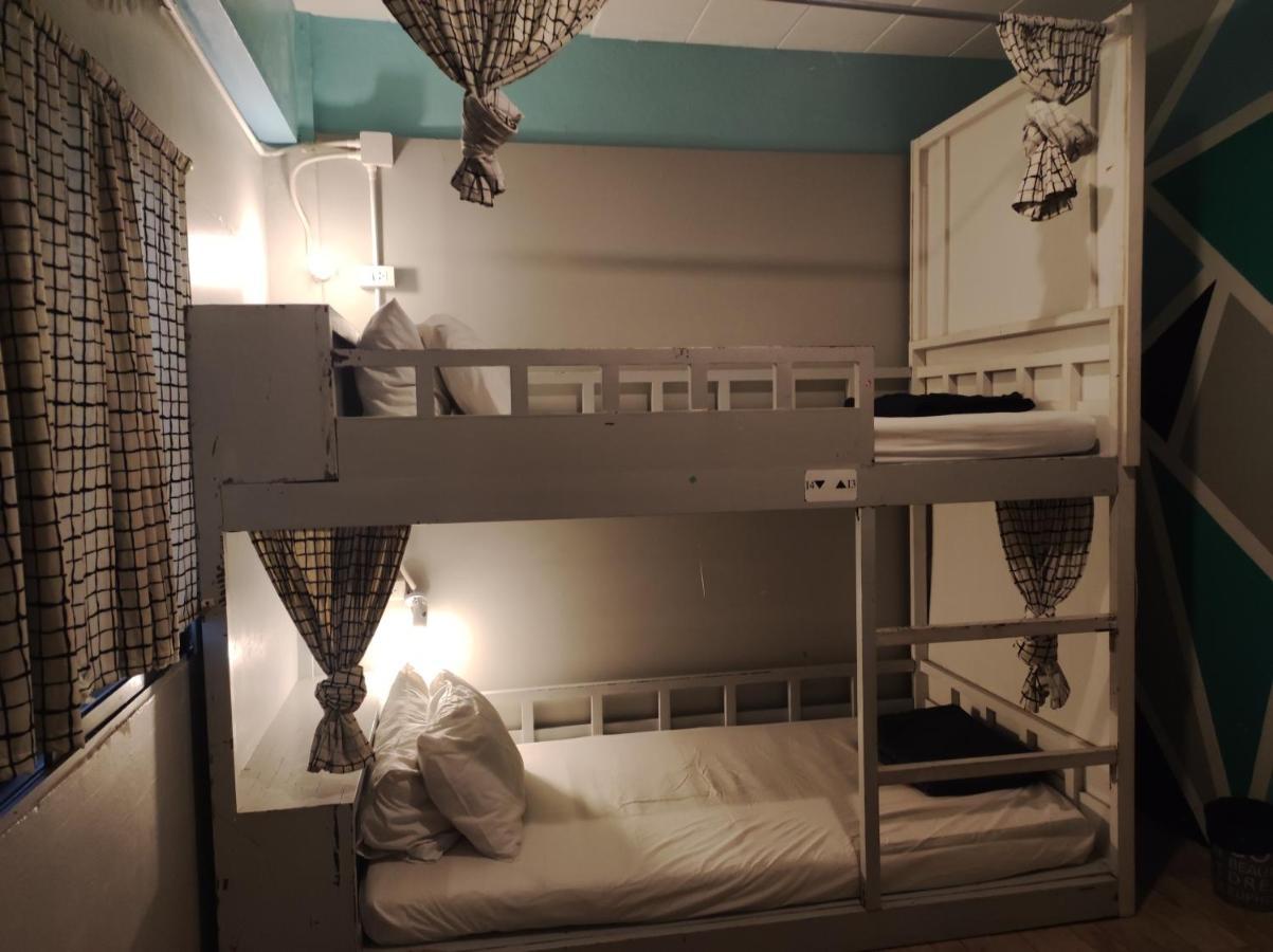 Hostel Me U