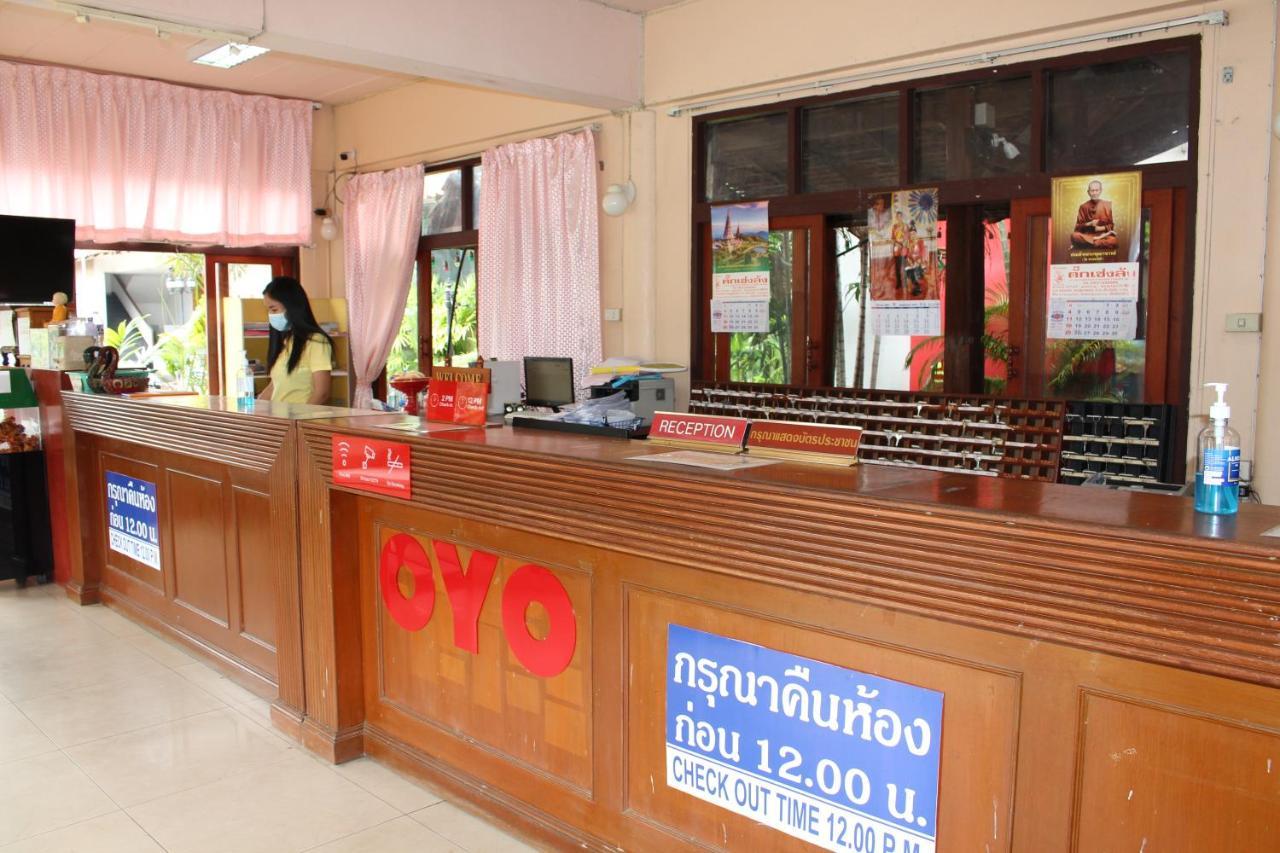 Oyo 75409 Premium The Family