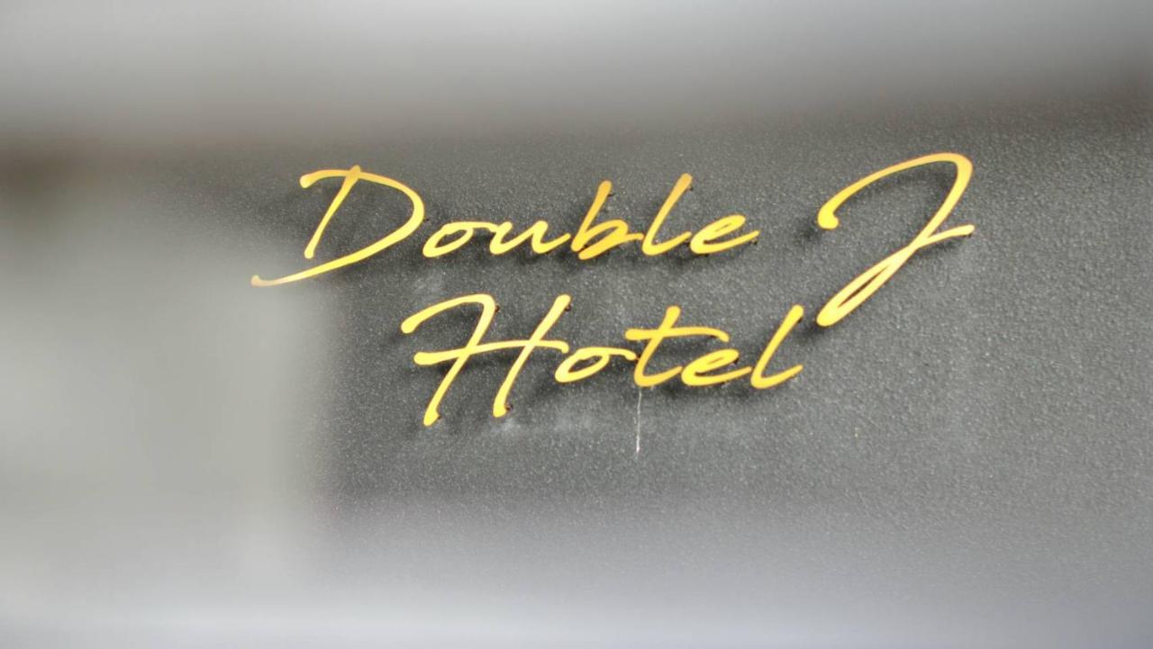 Double J