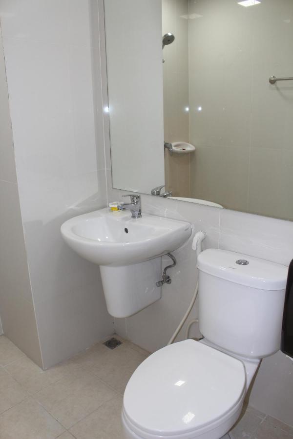 Hotel Oyo 75409 Premium The Family 3*