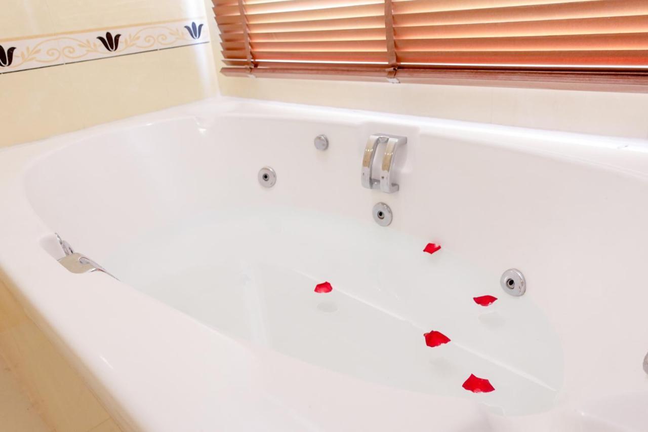 Hotel Furama 4*