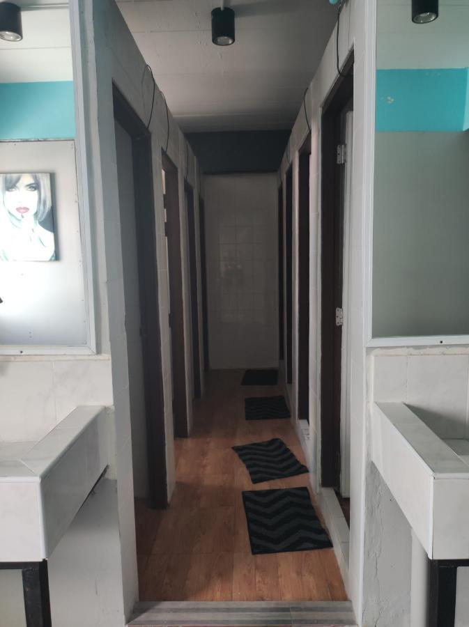 Me U Hostel&tour Hostel