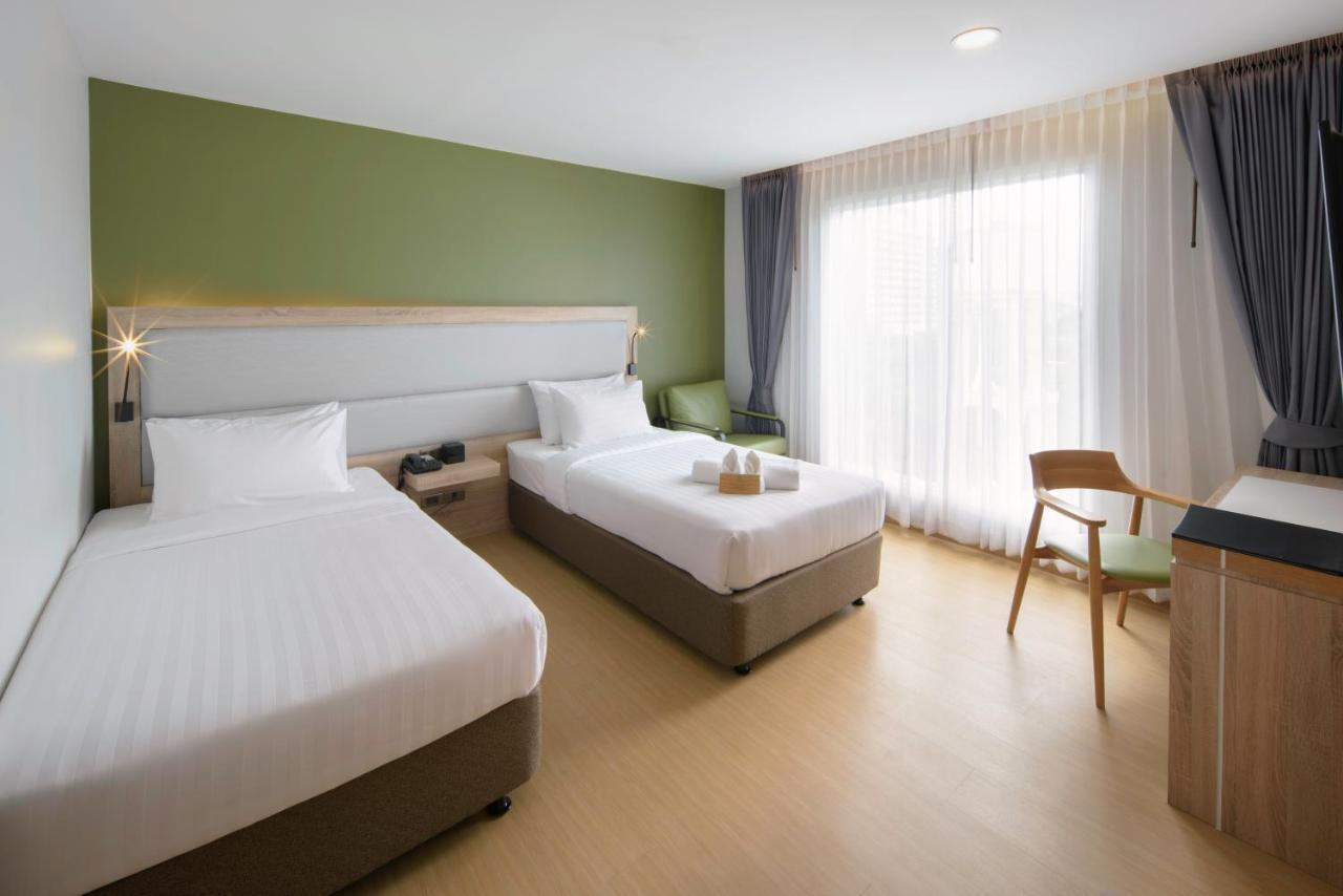 Prime Square 4*
