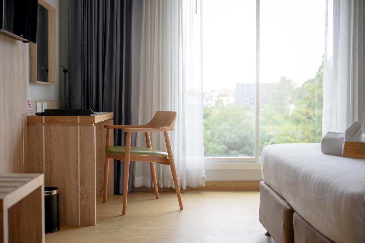 Prime Square 4*