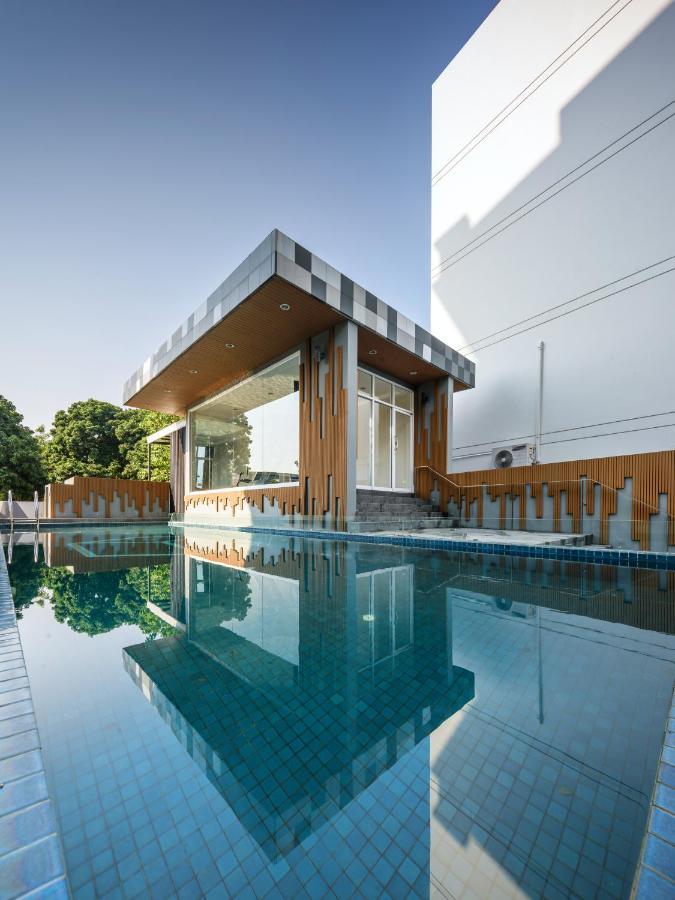 Prime Square Hotel 4*