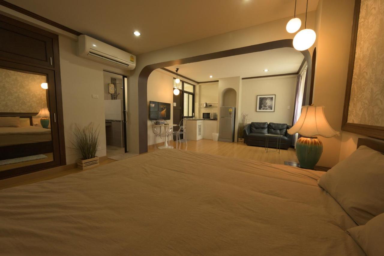 Hostel October Chiangmai Chiang Mai