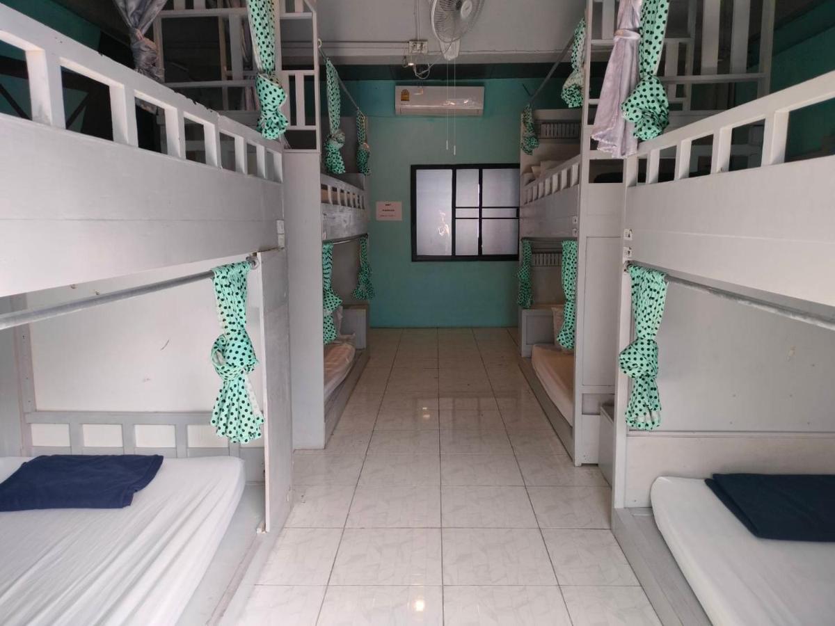 Hostel Me U Hostel&tour *