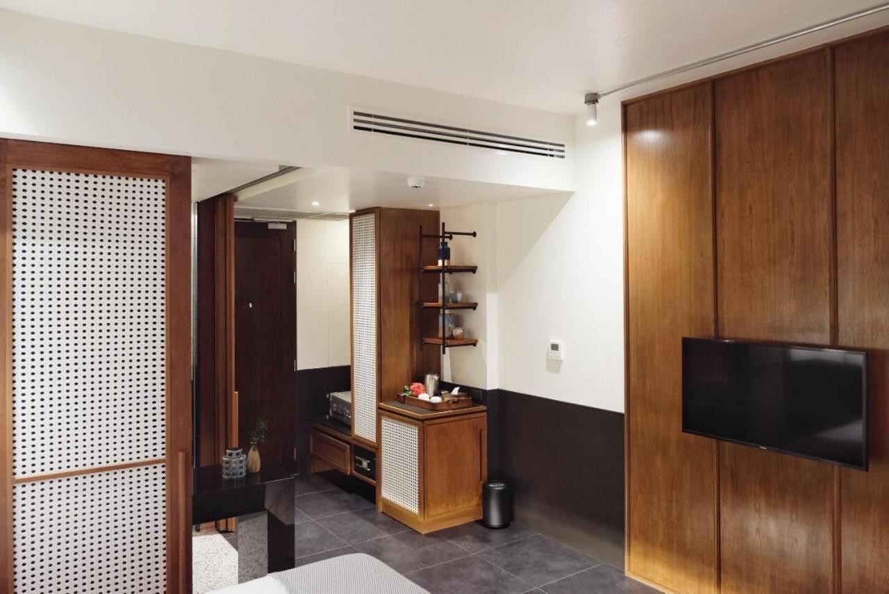 Loy Hotel 4*