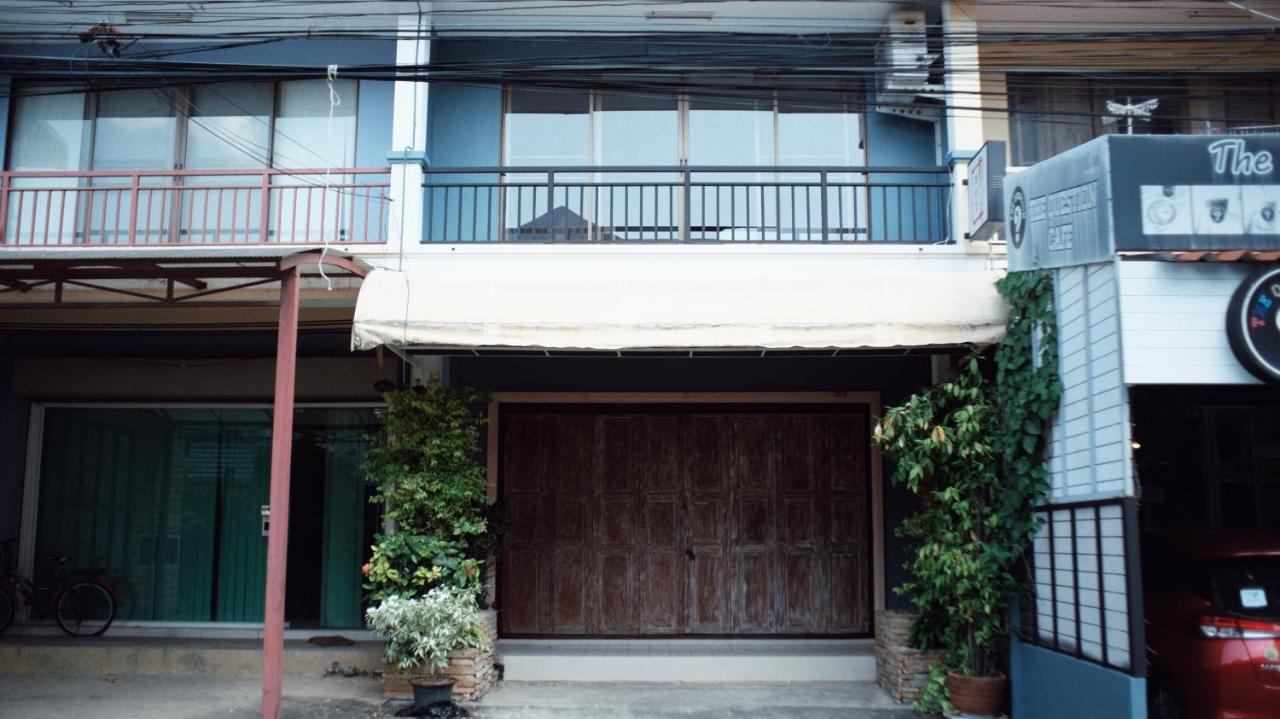 Bear Den Chiang Mai