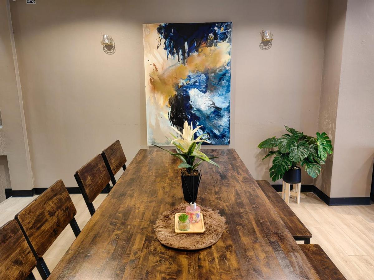 At 20 By Sleepyoho Bed & Breakfast 3*