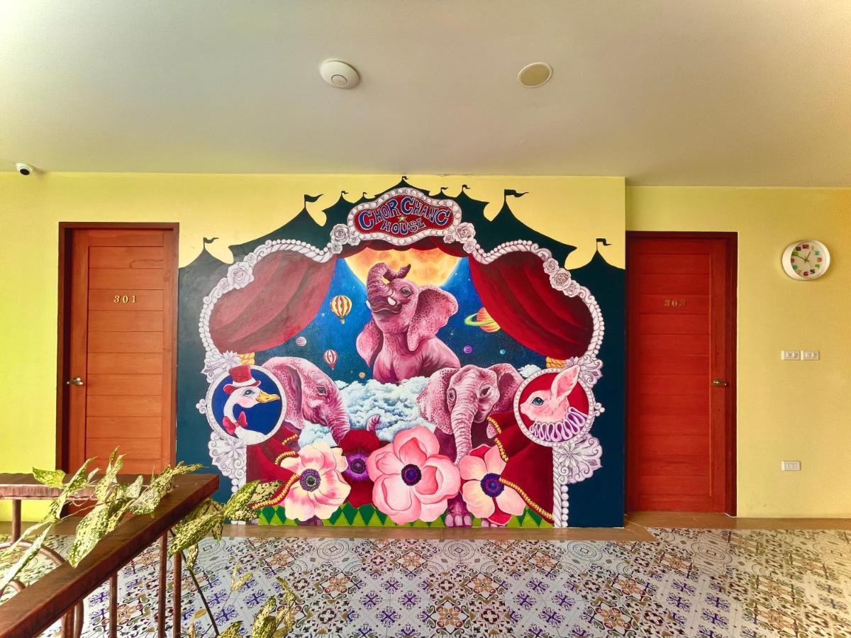 Chor Chang House Bed & Breakfast