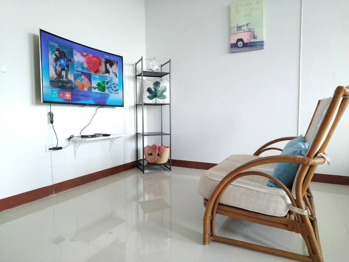 3 Pool With Opposite The Train Station, Near Old And Nimman *