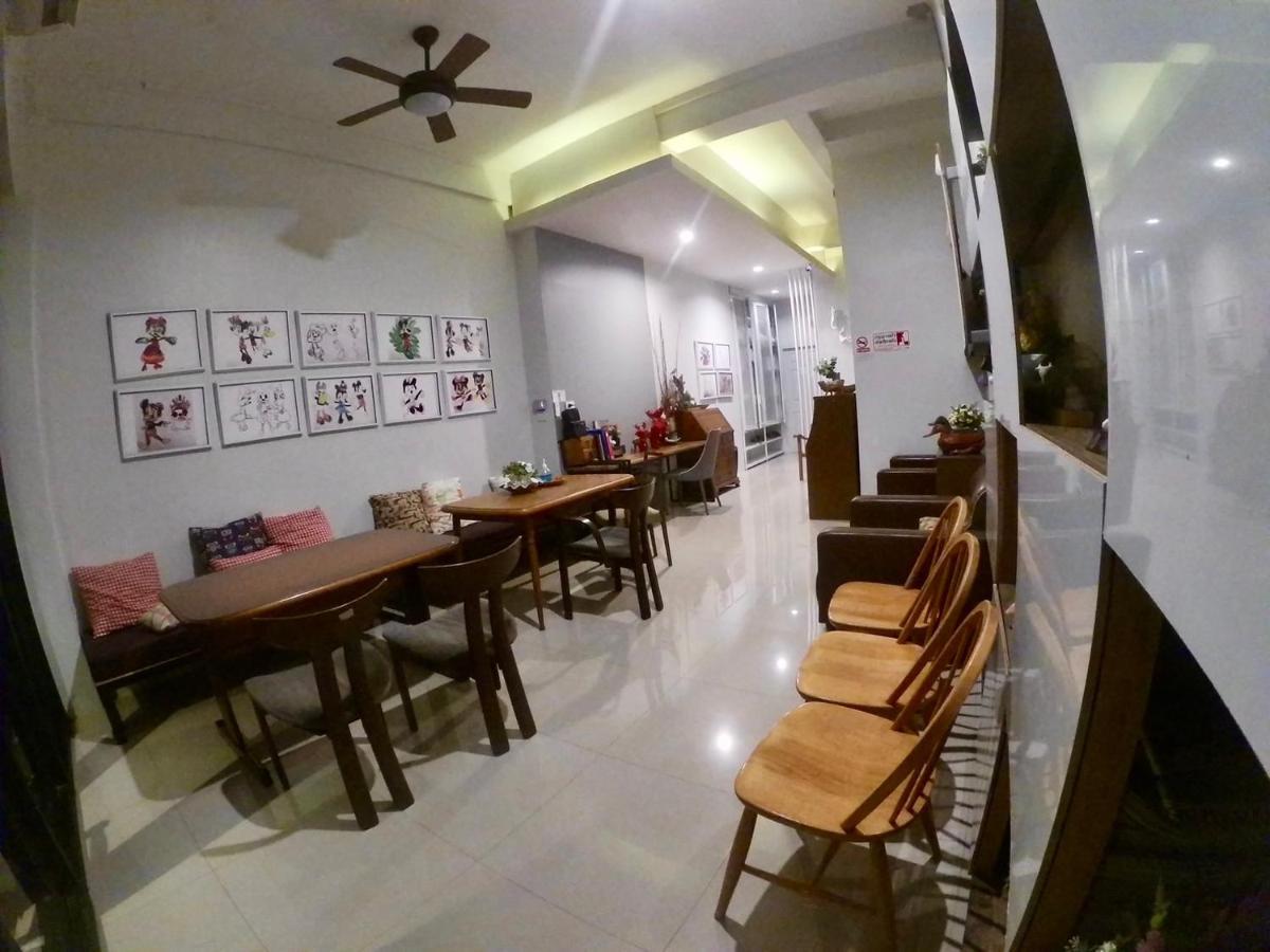 Baan Nai Soi Mini Hostel *