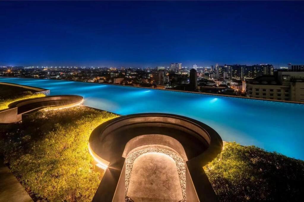 Pangsapuri Modern Style With Sky Pool 古城边天际泳池公寓 *