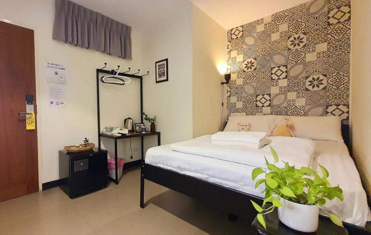 Fav Town Hostel