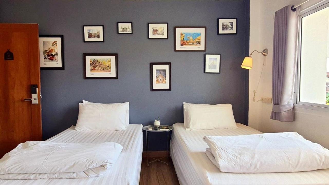 Fav Town Hostel