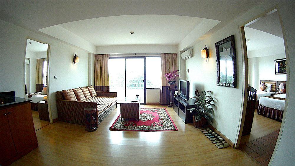 Group Hotel 4*