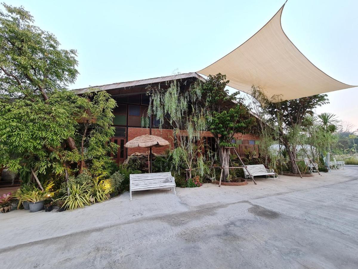 Tasana Garden Saraphi ทาซาน่าการ์เด้น สาขาสารภี Privatunterkunft Chiang Mai