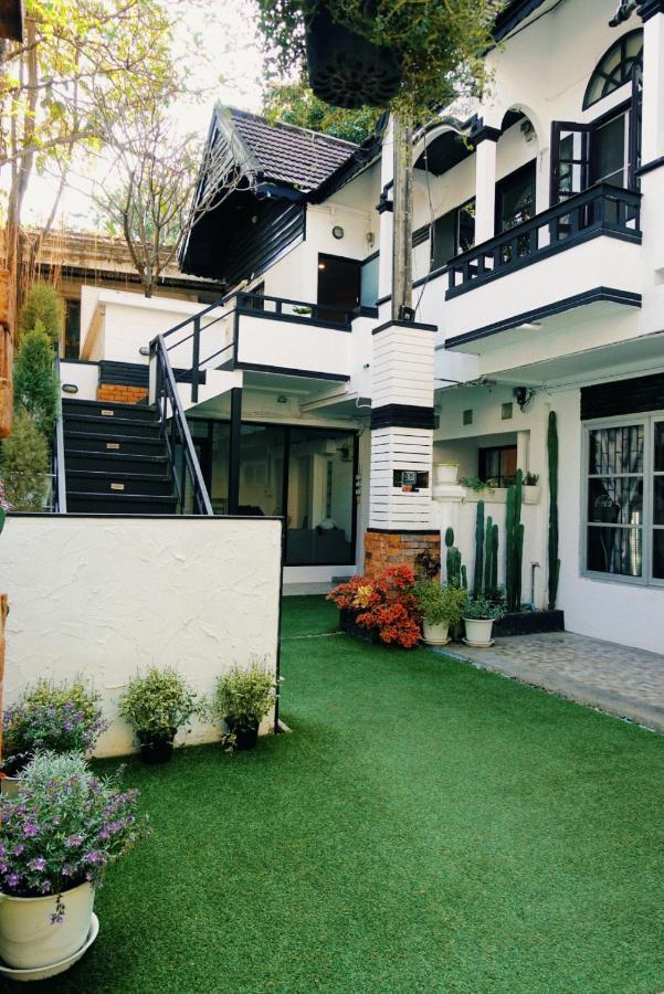 Villa Yah's Yard *