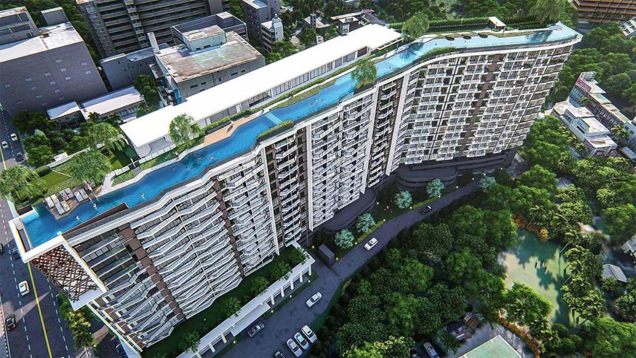 Sky River, Luxury Infinity, Center