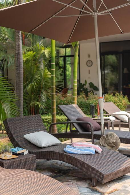 Countryside Villa, 2 Bedroom Villa, Infinity Pool And Maid Service * Chiang Mai