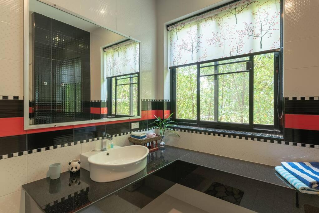 Villa Countryside Villa, 2 Bedroom Villa, Infinity Pool And Maid Service Chiang Mai