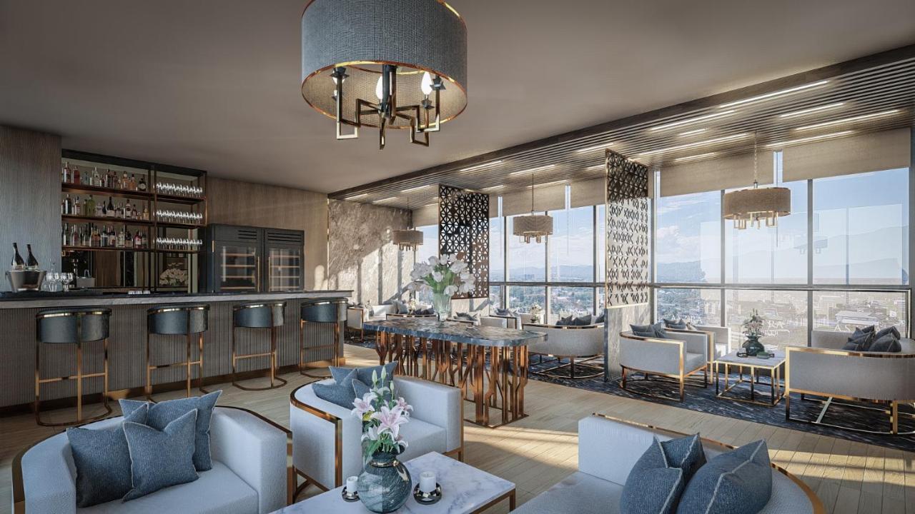 Sky River, Luxury Infinity, Center