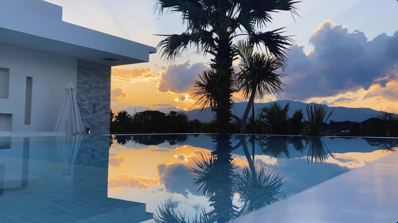 Palm - Award Winning Modern Luxury & Exclusive Villa *