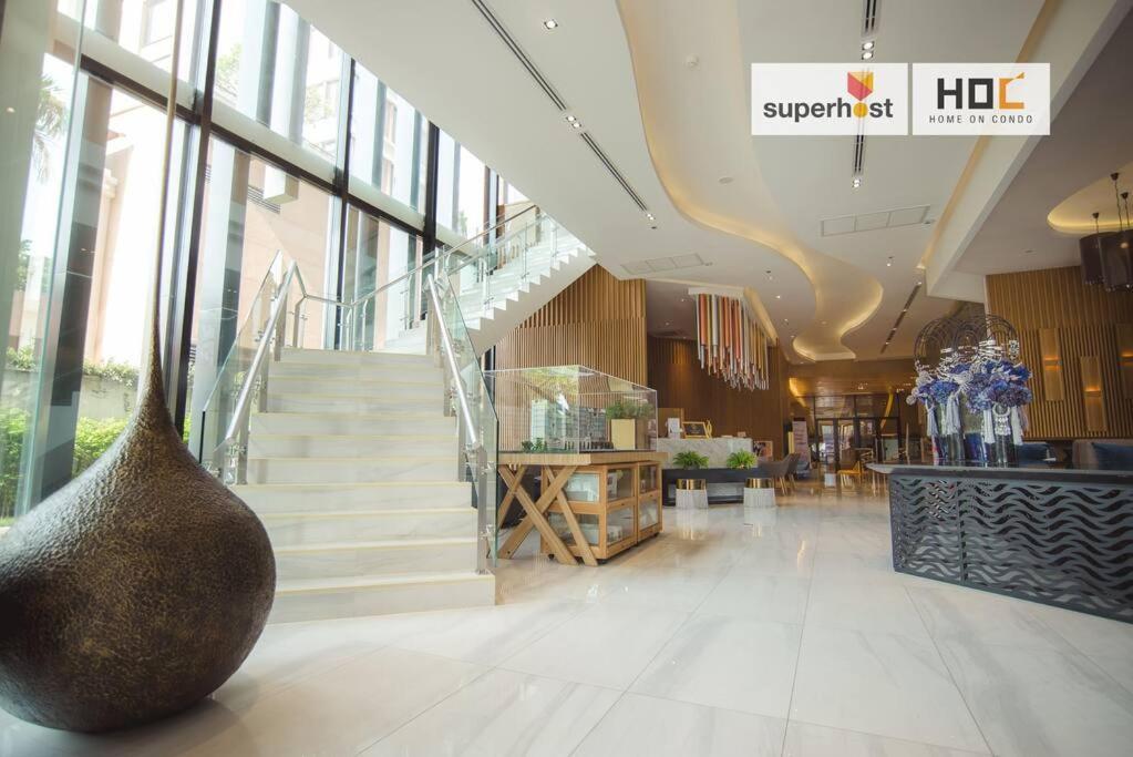 Modern 2-bedroom With Pool Apartment Chiang Mai