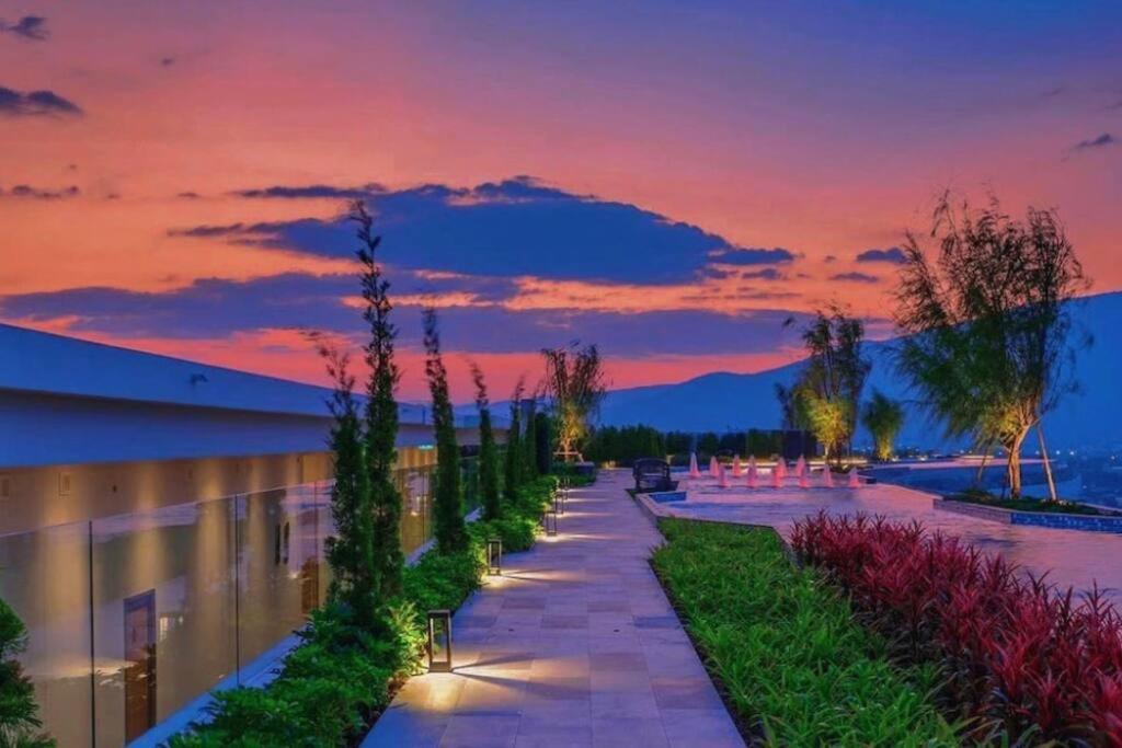 Astra Sky River Pool By Duke 06 Pangsapuri