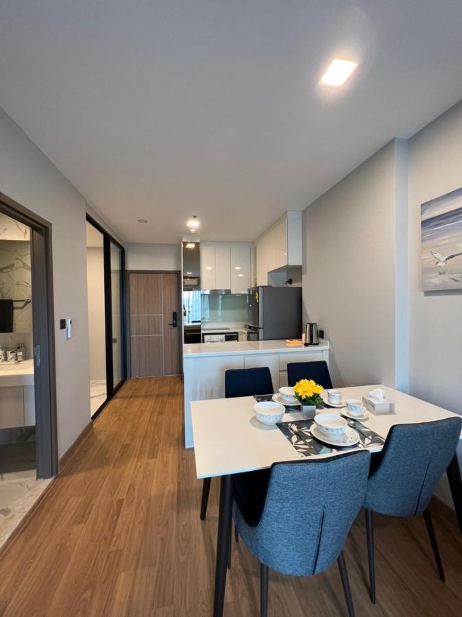 The Astra Sky River City &mountain View Apartment