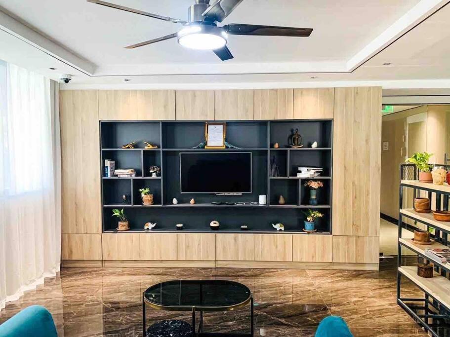 Apartment Glory กลอรี่คอนโด *