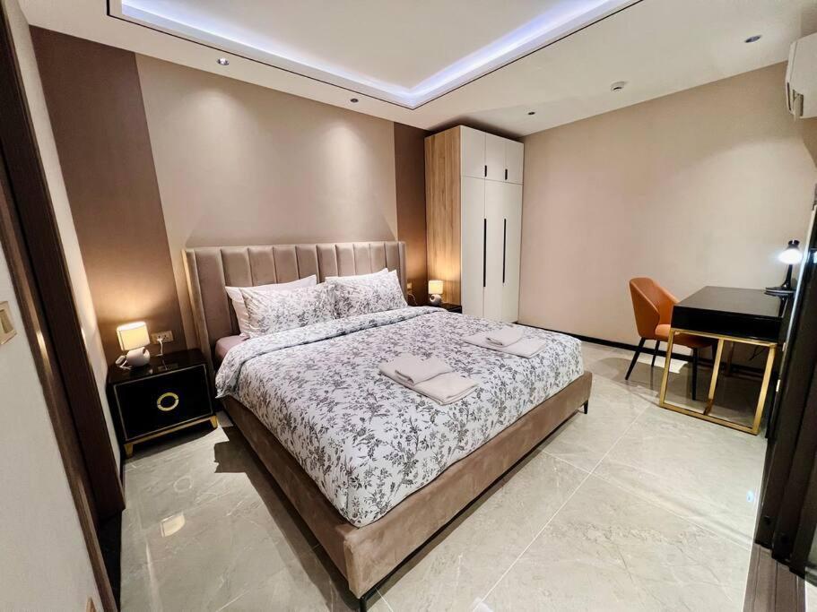 Glory กลอรี่คอนโด Apartment Chiang Mai