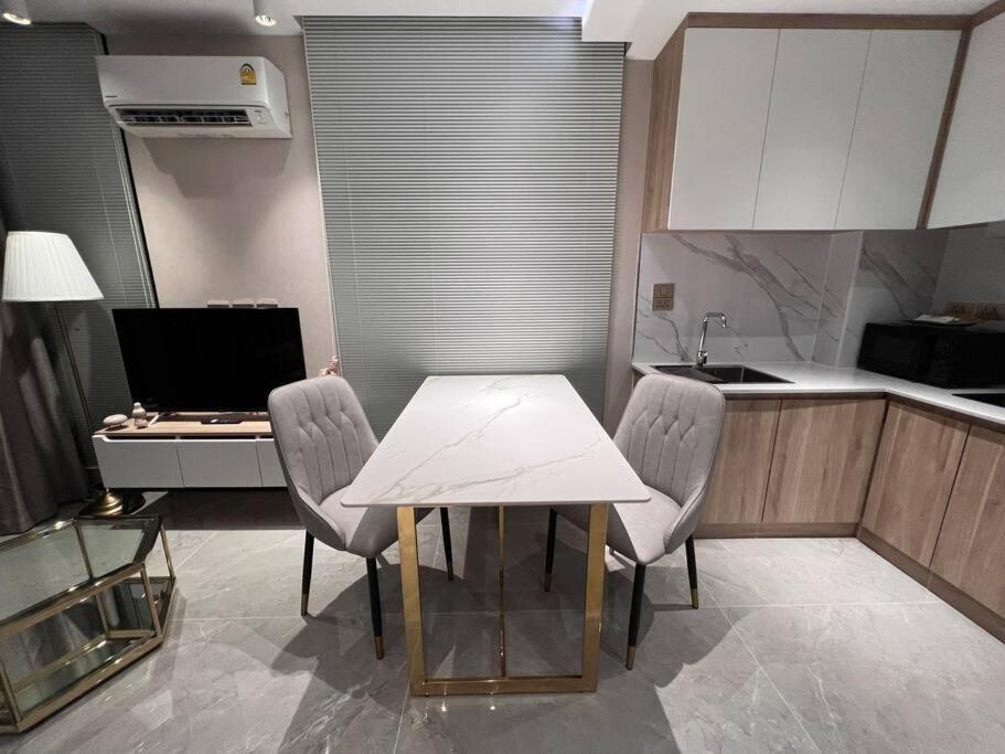 Glory กลอรี่คอนโด Apartment Chiang Mai