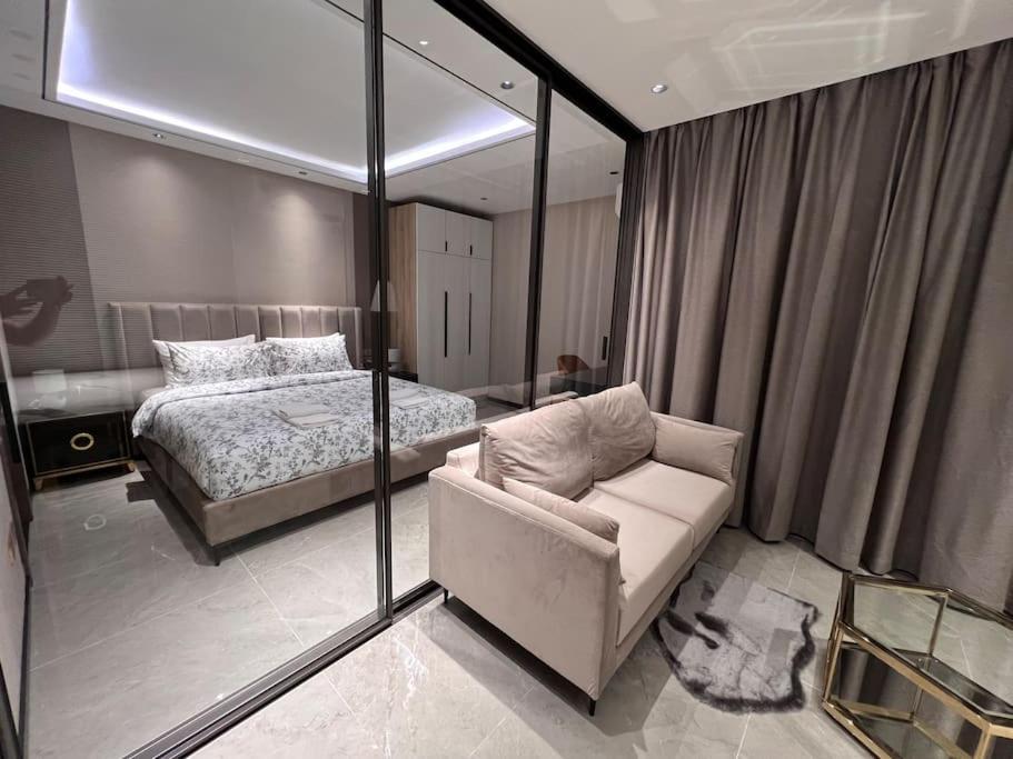 Glory Condominium กลอรี่คอนโด Apartment *