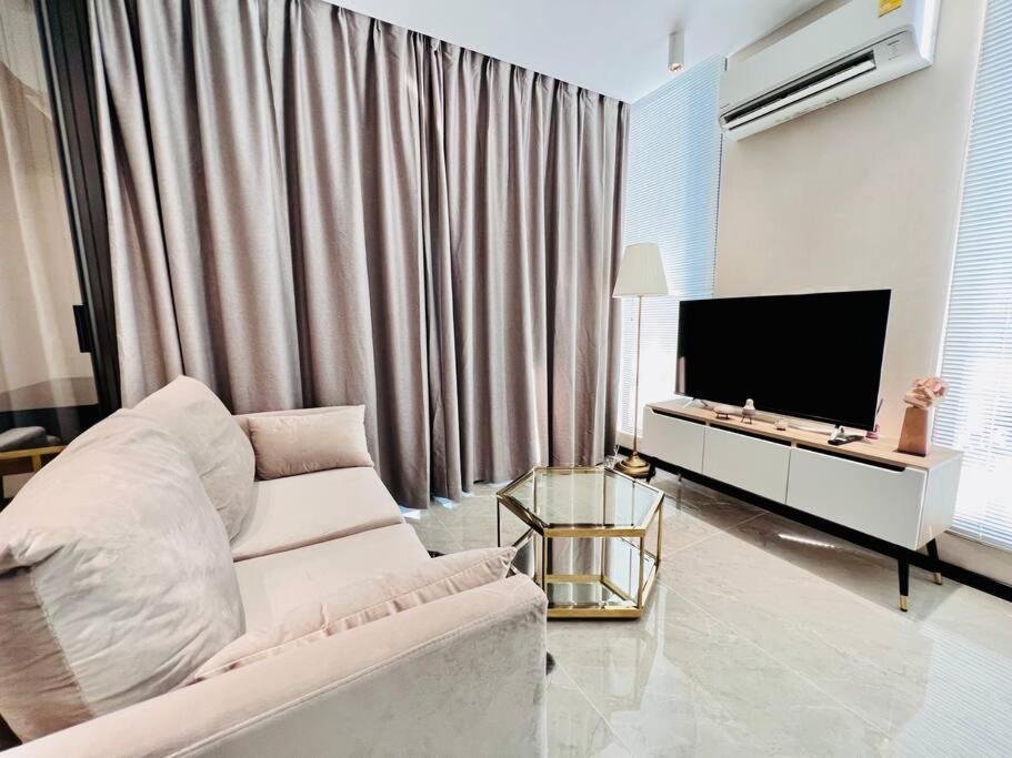 Glory กลอรี่คอนโด Apartment Chiang Mai