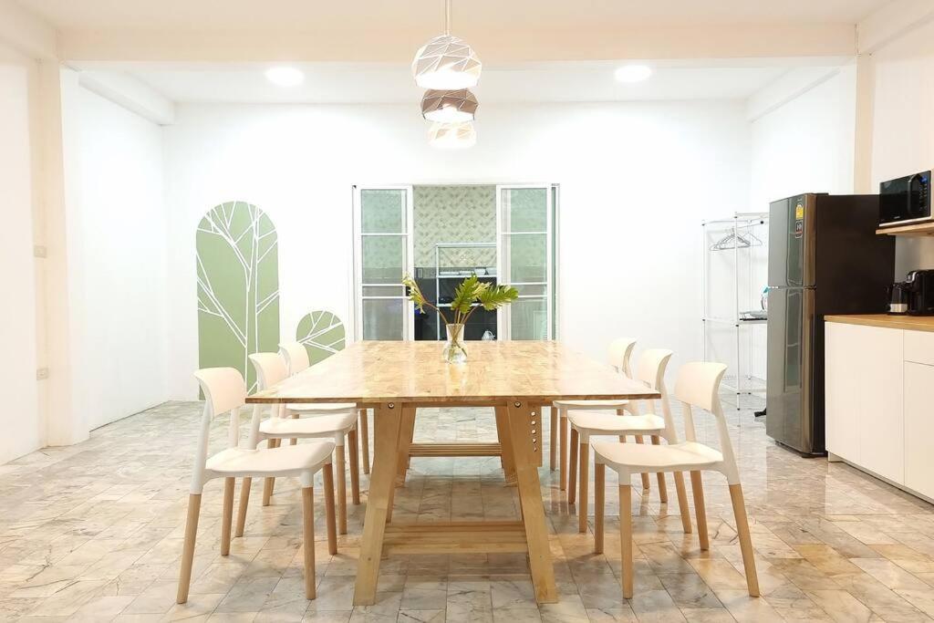 Eco-friendly House Near Street Food Quiet Area