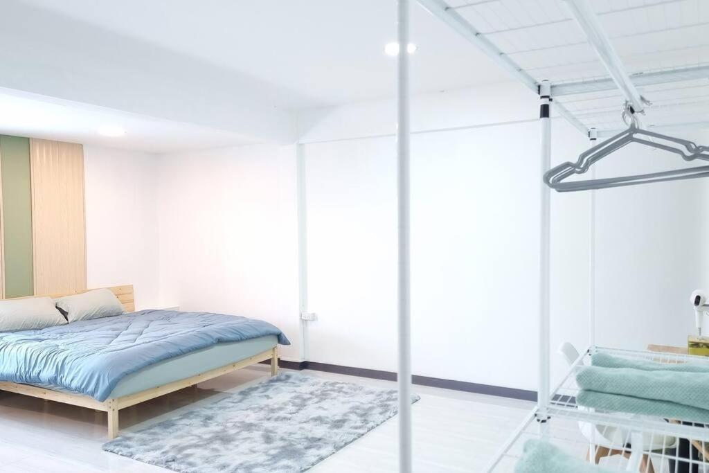 Eco-friendly House Near Street Food Quiet Area Apartment