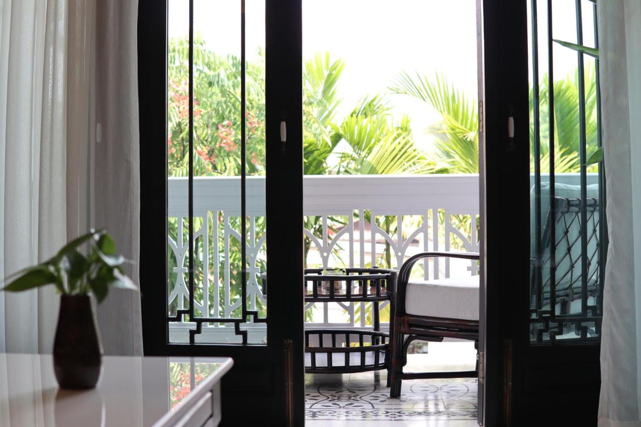 Siri Village Hotel *