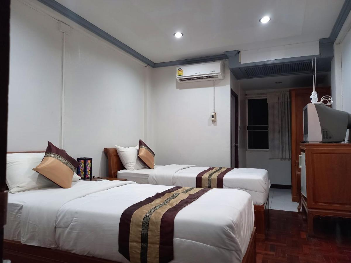 Albergue Wiriya House
