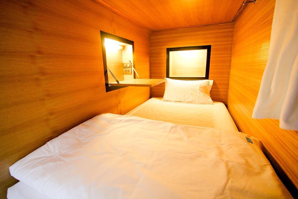 Hug Backpackers Hostel