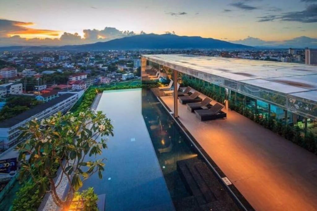 Astra 51平景观房/可步行至长康路夜市/古城/无边泳池 916 Apartment Chiang Mai