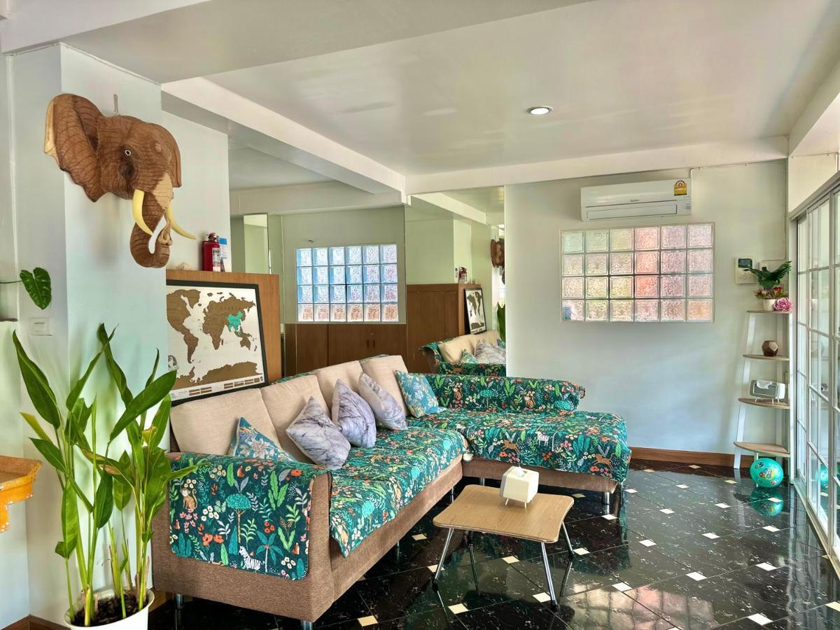 Vila Comfy Boutique House *