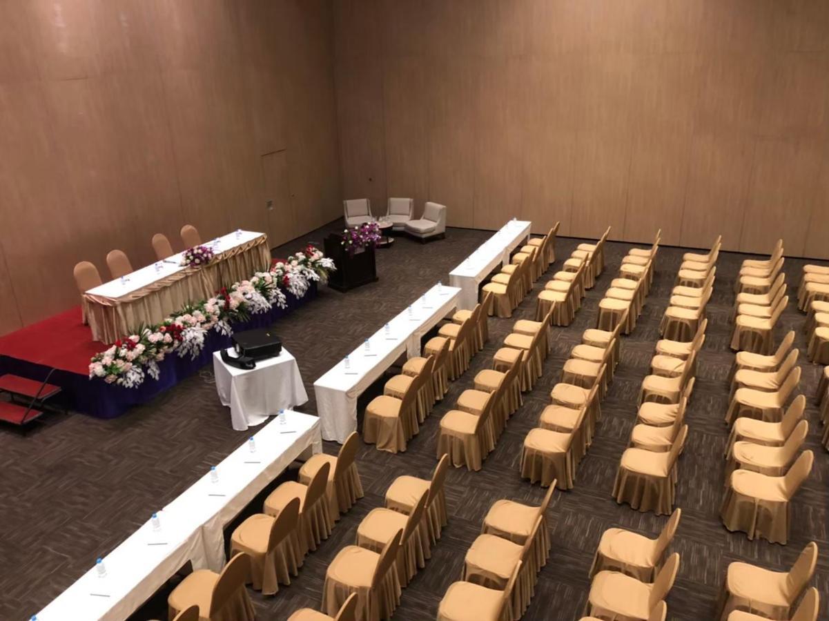 Chiangmai Grandview & Convention Center Hotel 4*