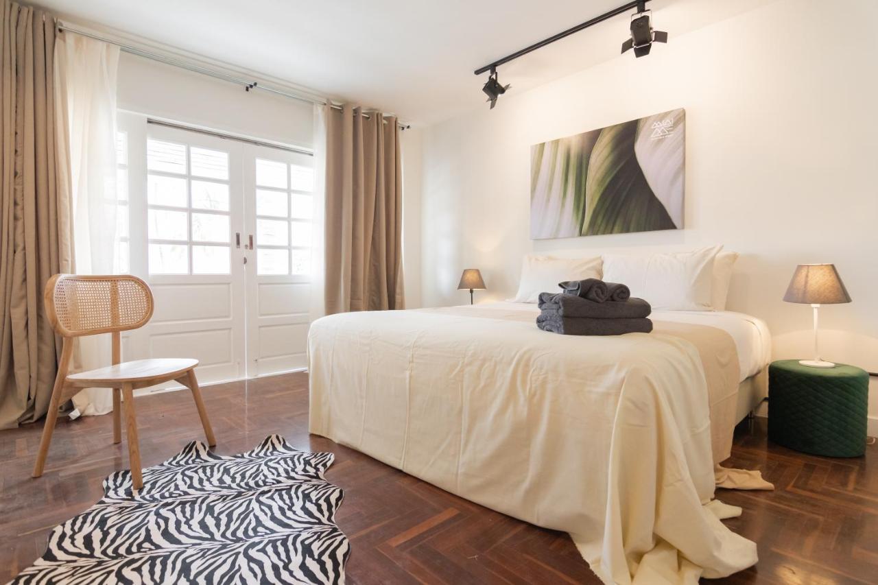 Homestay Mini-me Hubs, Charm & Pool In Old Chiang Mai