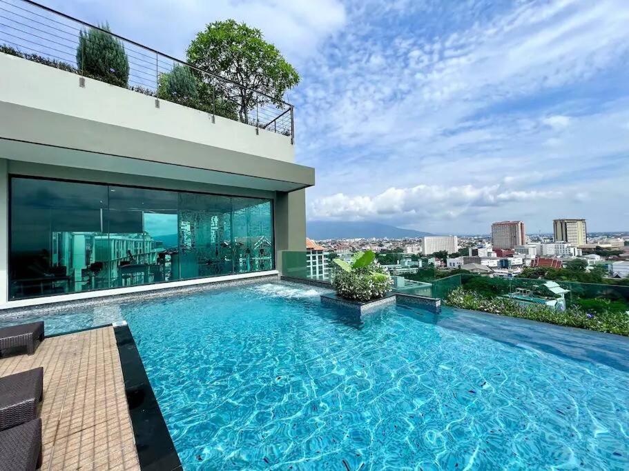Appartement The Astra Chiang Mai