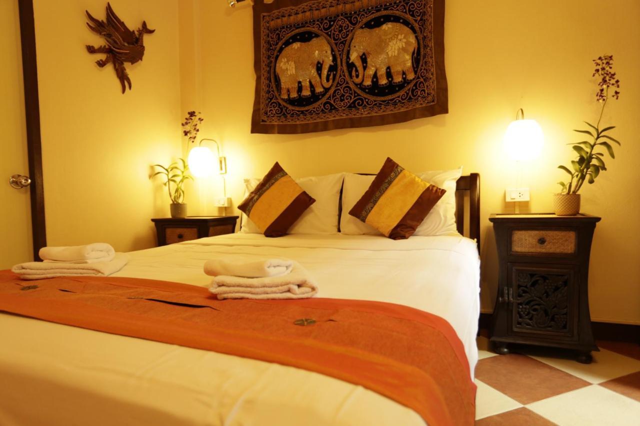 Liam's Adults Only Inn Chiang Mai