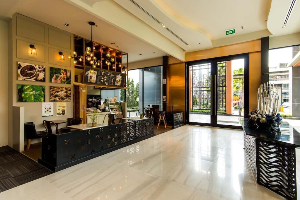 The Astra Big2bedroom,close Night Bazaar And Old City Chiang Mai