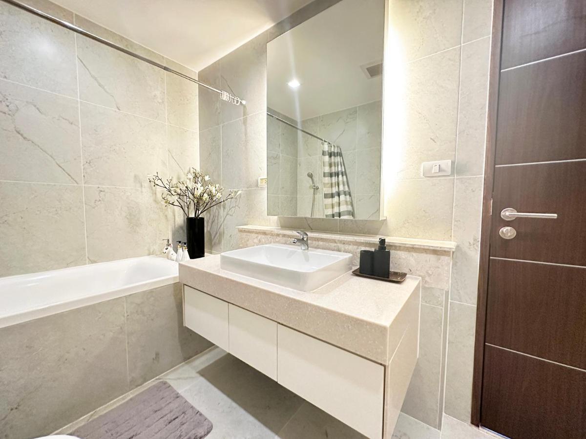 The Astra Big2bedroom,close Night Bazaar And Old City Apartment Chiang Mai
