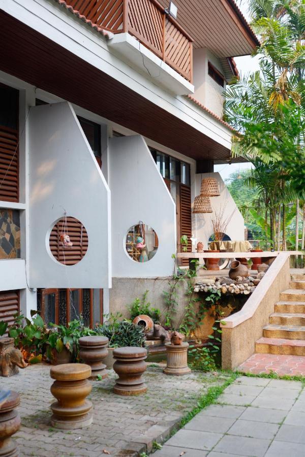 Lanaro House
